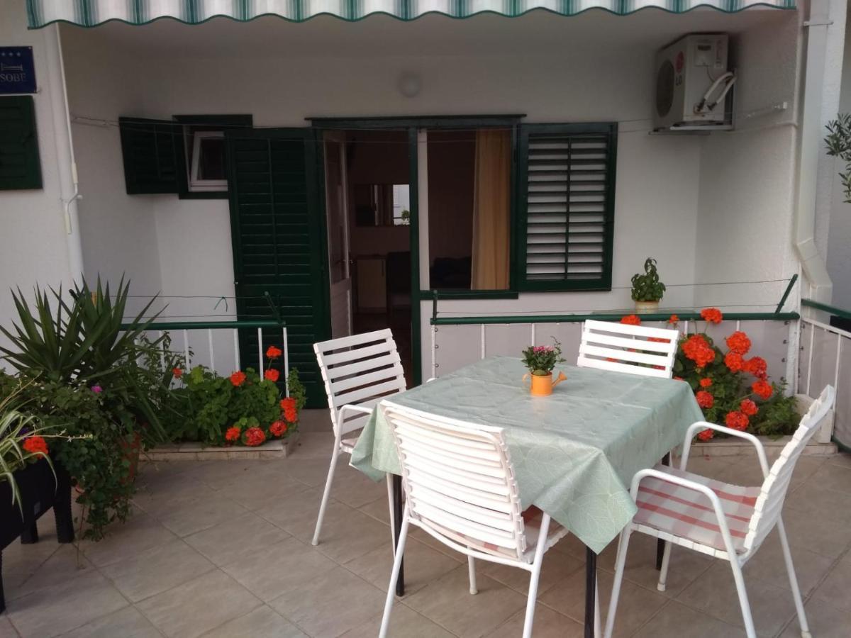 Apartman Dese 2+1 Tučepi Extérieur photo