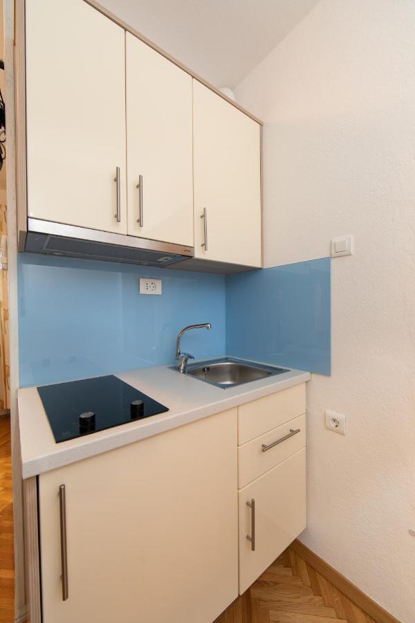 Apartman Dese 2+1 Tučepi Extérieur photo
