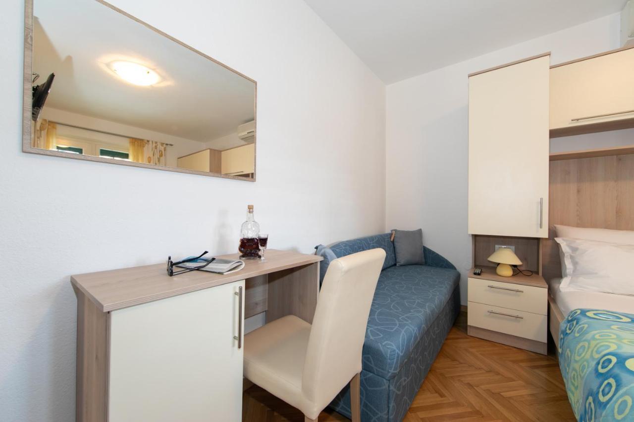 Apartman Dese 2+1 Tučepi Extérieur photo